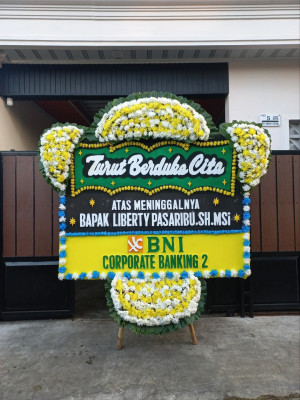 Papan Bunga Duka di Kolawa